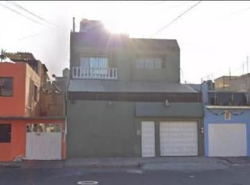 Casa de 3 habitaciones, Nezahualcóyotl · Casa en Nezahualcoyotl en Recuperacion Bancaria