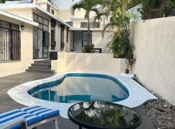 Casa · 200m² · 5 Recámaras · 4 Estacionamientos · Casa Sola en Tlaltenango Cuernavaca - Maz - 1736 - Cs