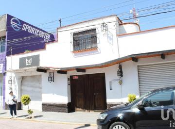 Casa · 469m² · 4 Recámaras · 2 Estacionamientos · Hermosa Residencia en Zumpango, Estado de Mexico