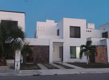 Casa de 2 habitaciones, Mérida · Se Renta Casa en Gran Santa Fe