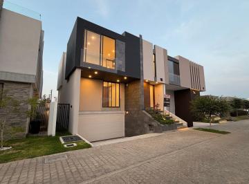 cff4b3d24e20ca376346af541dd27d4584b190c984e57169ed6562a8de87bd90 · Casa en Venta en Punto Sur Elite No. 16 (Recorrido Virtual)