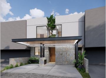 Casa · 211m² · 4 Recámaras · 2 Estacionamientos · Casa - Altozano El Nuevo Queretaro