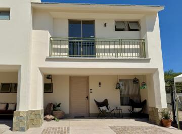 Casa · 152m² · 3 Recámaras · 2 Estacionamientos · Casa Nueva en Venta en Fracc. Lyrata