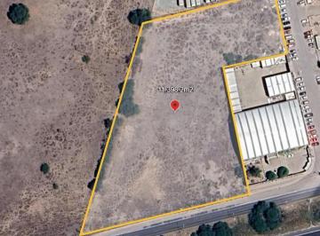 Terreno / Lote · 11398m² · Terreno en Renta Frente a Gm Carretera Silao - Gto
