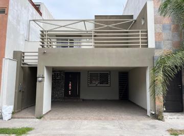 Casa de 3 habitaciones, Monterrey · Casa en Renta en Puerta de Hierro, Priv Hacienda Norte, Monterrey, Nuevo León