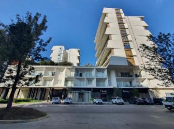 Departamento · 160m² · 3 Recámaras · 2 Estacionamientos · Departamento Torre La Toscana 160 m²