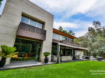 Fachada principal · Casa en Club de Golf Bosques de Santa Fe