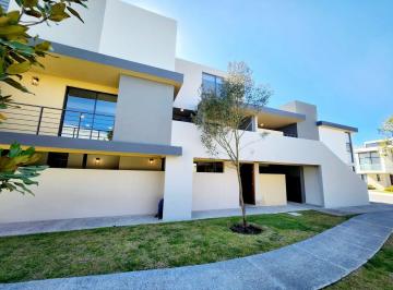 Departamento · 94m² · 3 Recámaras · 2 Estacionamientos · Departamento - Fraccionamiento Zákia