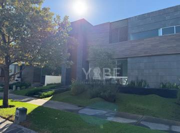 Casa en condominio de 4 habitaciones, Zapopan · Casa en Venta Bosque de Los Lagos