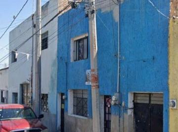 Casa · 419m² · 2 Recámaras · Casa en Venta en El Retiro, Guadalajara, Jal.