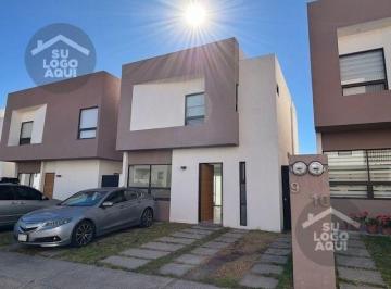 Casa en condominio · 3 Recámaras · 2 Estacionamientos · Casa en Condominio en San Isidro Juriquilla en Renta