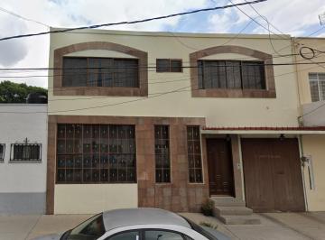 Casa de 4 habitaciones, Benito Juárez · Oportunidad, Casa en La Moderna. Benito Juárez Espacio, Ubicación y Confort.