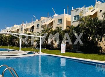 Departamento · 62m² · 2 Recámaras · 1 Estacionamiento · Departamento en Venta en Puente del Mar, Acapulco: a Pasos de Playa Bonfil y con Amenidades de Lujo
