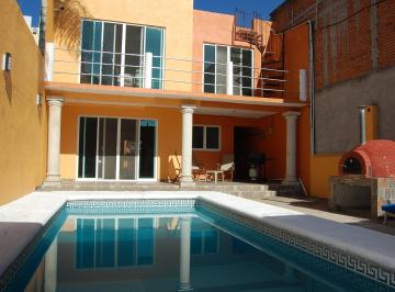 Casa en condominio de 3 habitaciones, Jiutepec · Casa en Fraccionamiento a Dos Cuadras del Zocalo