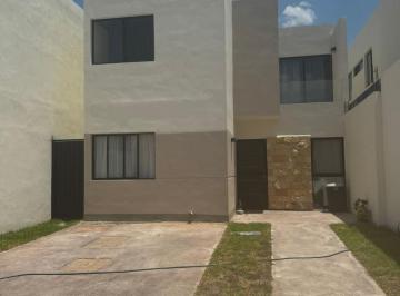 Casa · 169m² · 3 Recámaras · 2 Estacionamientos · Se Renta Casa en Mérida, Yucatán