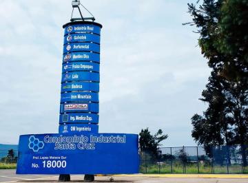Terreno / Lote · 4009m² · Terrenos Industriales en Venta Condominio Ind. Santa Cruz