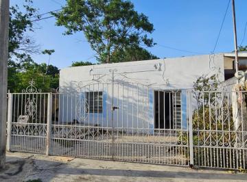 Casa · 675m² · 3 Recámaras · 2 Estacionamientos · Casa en Venta en Mérida Yucatán, Merida Centro, Para Restaurar