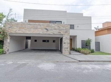 Casa · 567m² · 3 Recámaras · 3 Estacionamientos · Casa - en Venta Lomas del Valle