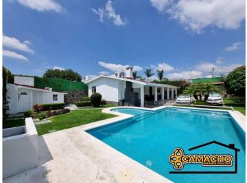 Casa , Yautepec · Casa de un Nivel en Venta en Real de Oaxtepec Olc - 4033