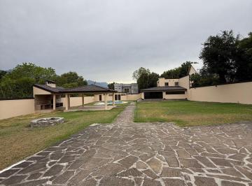 Quinta de 3 habitaciones, Santiago · Quinta Santiago Venta