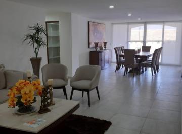 Departamento de 4 habitaciones, Querétaro · Departamento con Terraza y Alberca en El Refugio Queretaro - 244 m² de Lujo