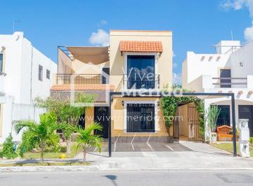 FACHADA · Casa en Venta en Gran Santa Fe Mérida