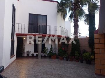 Casa en condominio · 300m² · 4 Recámaras · 2 Estacionamientos · Casa en Venta - (4)