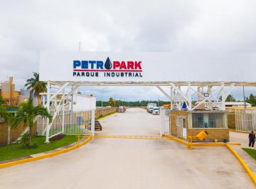 Terreno / Lote , Paraíso · Terreno Industrial en Renta en Petropark 1 F - 988