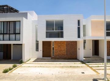 Casa en condominio · 152m² · 3 Recámaras · 2 Estacionamientos · Casa en Venta en Fraccionamiento Adamar, Dentro de Coto con Seguridad 24/7