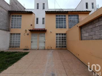Casa · 100m² · 2 Recámaras · 1 Estacionamiento · Casa en Venta en "Bonito El Manzano" Chicoloapan