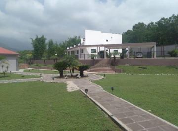 2400ec6056c527f414bd7ad34b501fe8c4b3deff41a34190cfb2070ff549897c · Quinta en Venta en El Barrial