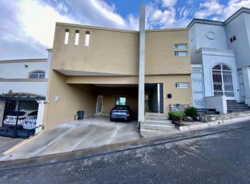 Casa de 5 habitaciones, Monterrey · Casa en Venta en Dinastia
