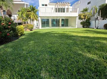 Casa de 4 habitaciones, Mazatlán · Residencia en El Cid en Campo de Golf