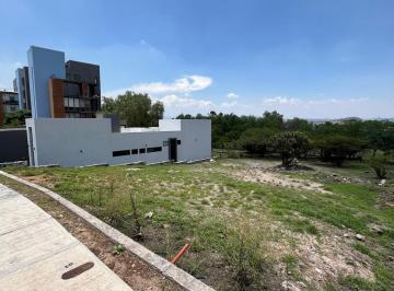 Terreno / Lote , Corregidora · Terreno a Pie de Campo de Golf