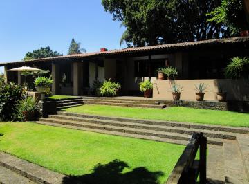 Casa de 3 habitaciones, Cuernavaca · Casa con Superficie de Terreno de 5000 m² y 3 Habitaciones en Venta en Fraccionamiento Los Limoneros