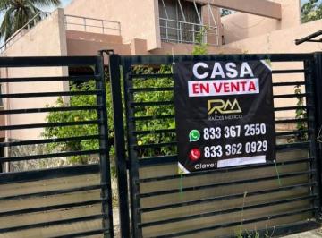 Casa · 667m² · Casa en Venta Col Flores