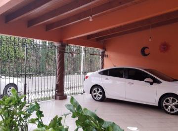 Casa de 4 habitaciones, Tequisquiapan · Venta Casa Exc. Ubicación, en Tequisquiapan, Querétaro.