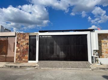 Casa de 2 habitaciones, Mérida · Se Renta Bonita Casa Climatizada en Américas II
