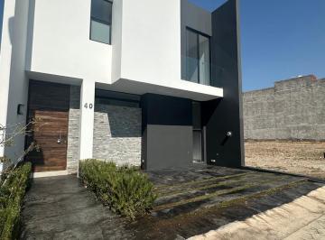 Casa de 3 habitaciones, Tlajomulco de Zúñiga · Casa en Venta en Adamar