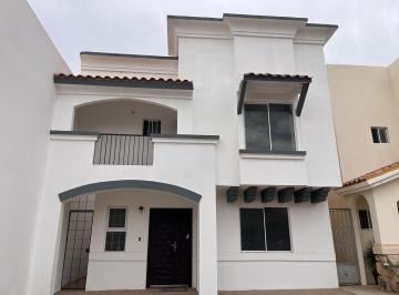 Casa · 125m² · 3 Recámaras · 2 Estacionamientos · Casa en Venta en Stanza Toscana A1