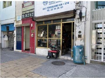 fachada · Frente a La Santísima Trinidad: Local de Alta Afluencia en Federalismo Sur, Zona de Negocios.
