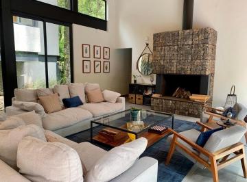 Casa en condominio de 3 habitaciones, Valle de Bravo · Venta de Casa en Condominio en Valle de Bravo