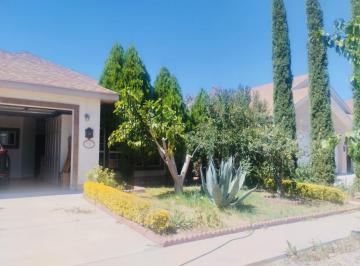 Casa · Excelente Residencial Leones