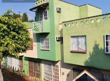 Casa en condominio · 65m² · 3 Recámaras · 1 Estacionamiento · Casa Ampliada con Alberca Comun en Punta Verde Temixco