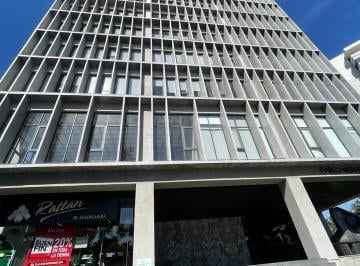 f4b3c89c5009de457f6a325e08cae29cea79b79860ace0c8e7dd4ab0c4b76175 · Oficinas Obra Gris en Renta Frater Neruda Providencia