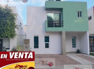 Casa · 153m² · 3 Recámaras · 2 Estacionamientos · Casa - Fraccionamiento Bosques de San Juan