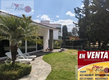 Casa · 433m² · 3 Recámaras · 2 Estacionamientos · Casa en Venta