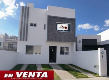 Casa · 183m² · 3 Recámaras · 2 Estacionamientos · Casa en Venta