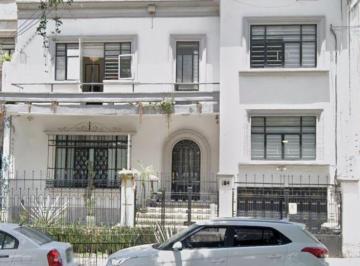 Casa de 4 habitaciones, Cuauhtémoc · Casa en Orizaba en Roma Nte en Recuperacion Bancaria