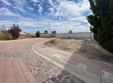 Terreno / Lote , El Marqués · Terreno en Esquina en Venta en Ciudad Maderas